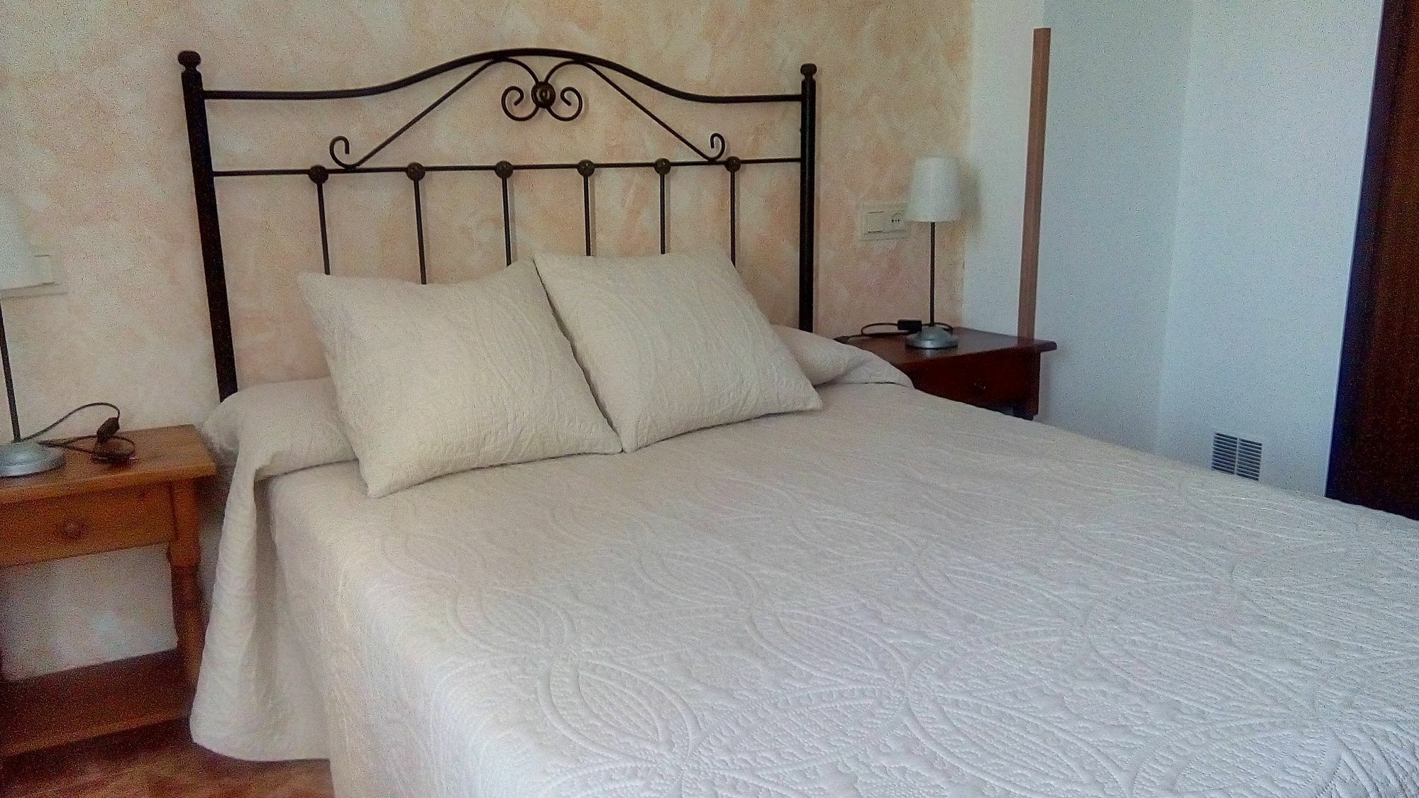 Apartamentos Rurales Ovio Llanes Exterior foto
